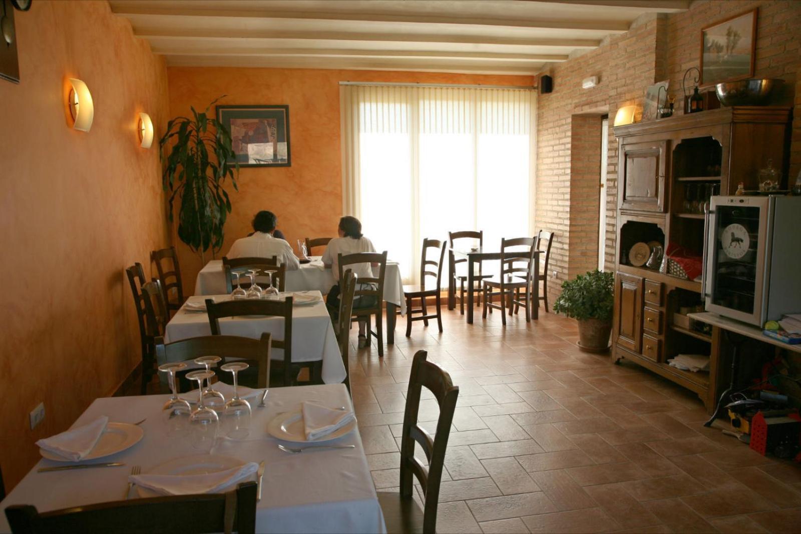 Hostal La Fuente Buera Zewnętrze zdjęcie