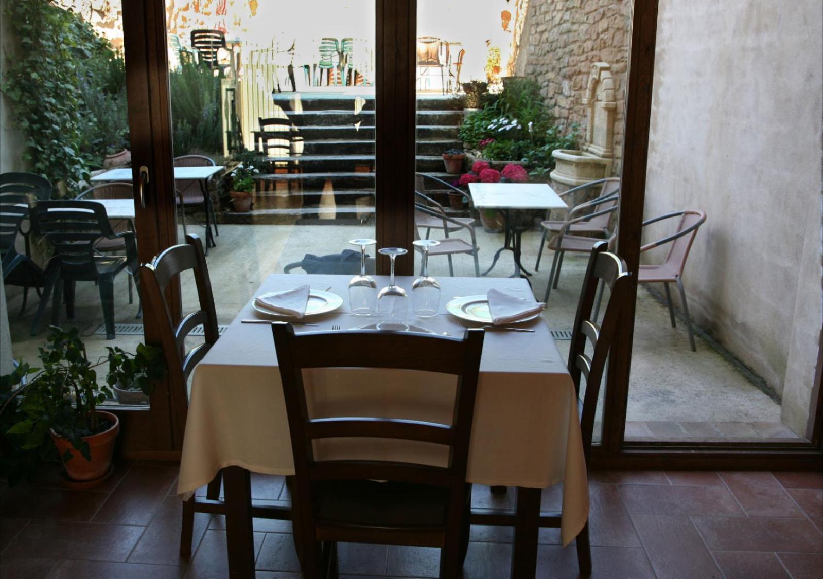 Hostal La Fuente Buera Zewnętrze zdjęcie
